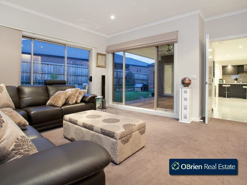 1 Dairy Close, Officer VIC 3809