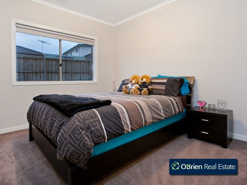 1 Dairy Close, Officer VIC 3809