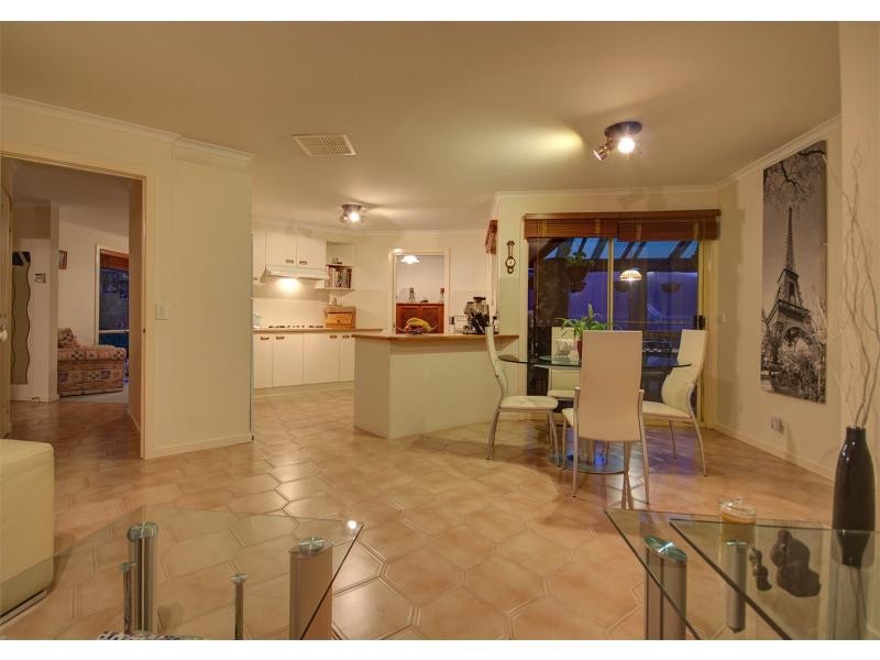 5 Ella Court, Narre Warren VIC 3805