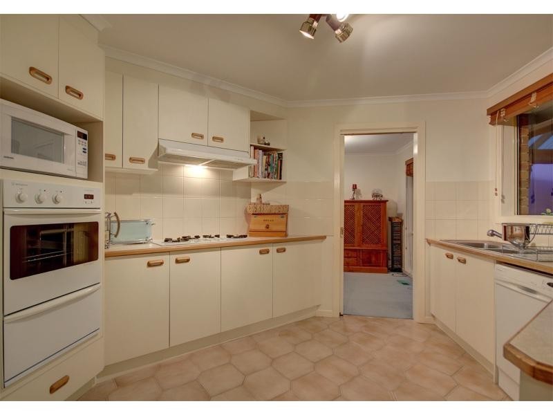 5 Ella Court, Narre Warren VIC 3805