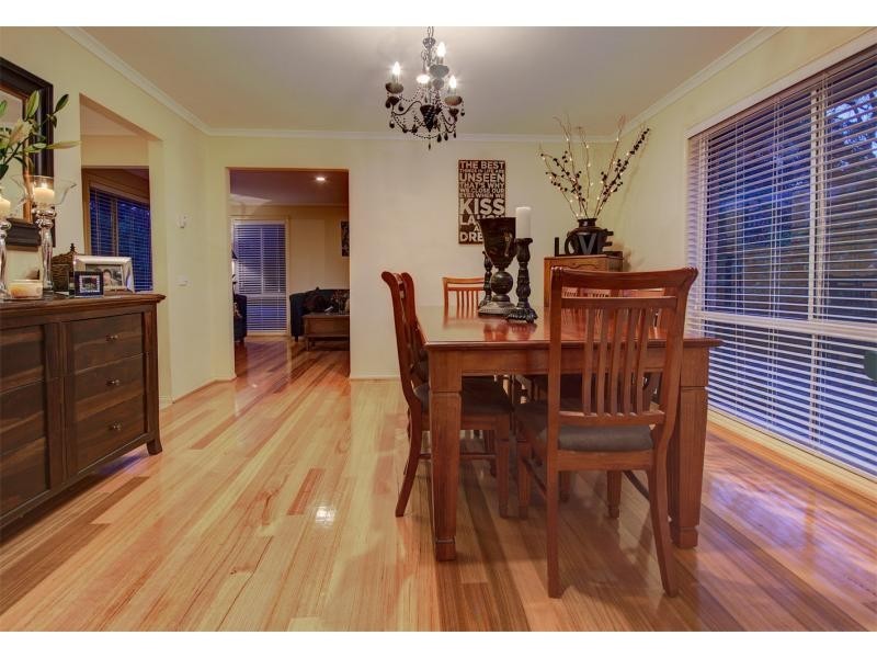 Unit 1/10 Buchanan Road, Berwick VIC 3806