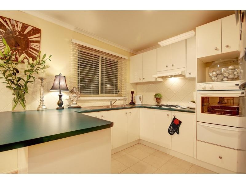 Unit 1/10 Buchanan Road, Berwick VIC 3806