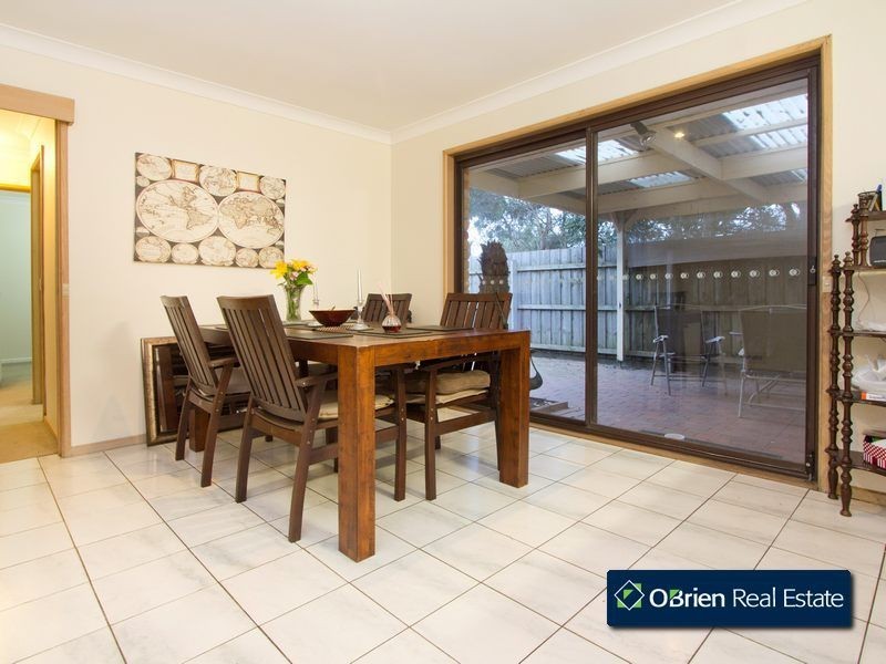 15 Rangeview Drive, Skye VIC 3977
