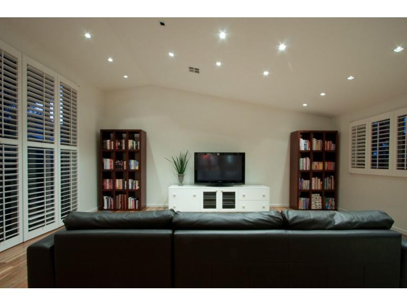 10 Clover Close, Berwick VIC 3806