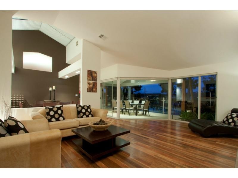 10 Clover Close, Berwick VIC 3806