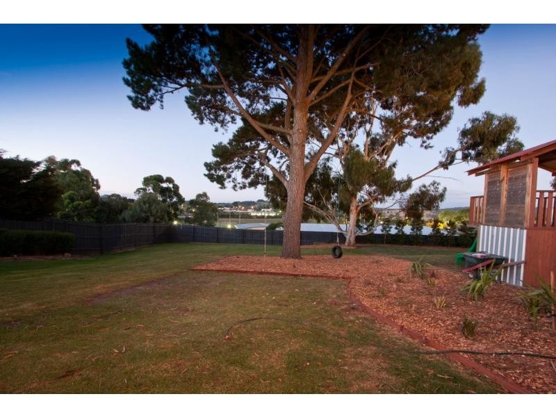10 Clover Close, Berwick VIC 3806
