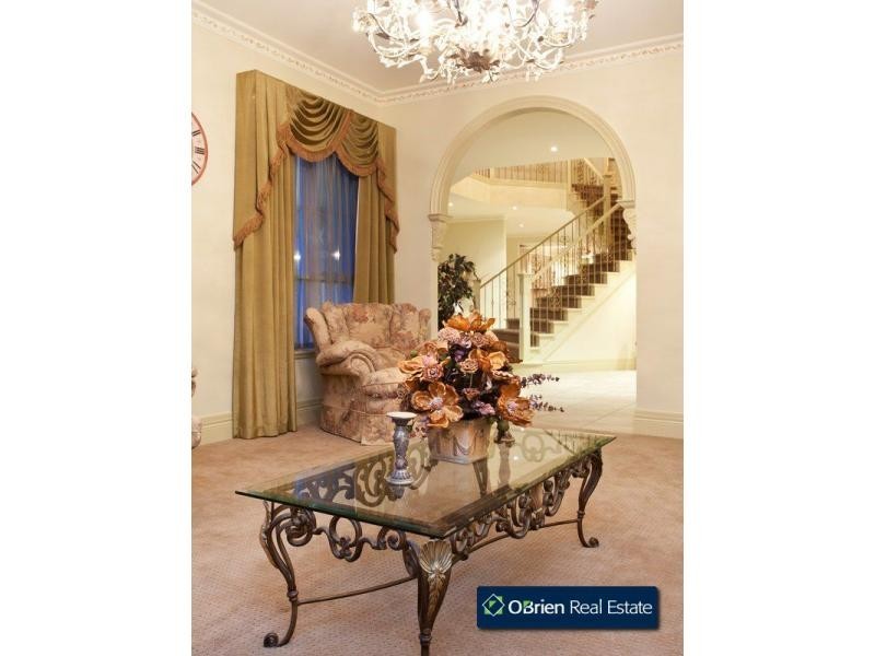 41-43 Glen Moidart Drive, Berwick VIC 3806