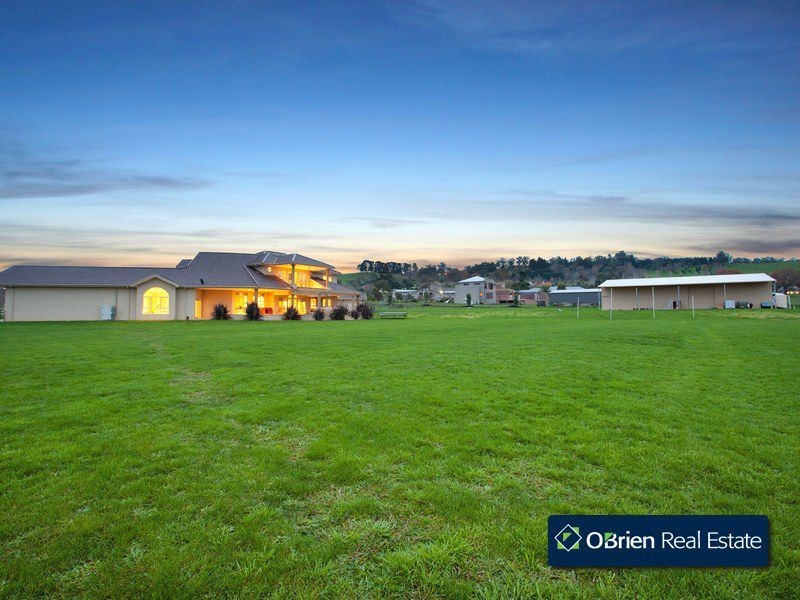 41-43 Glen Moidart Drive, Berwick VIC 3806