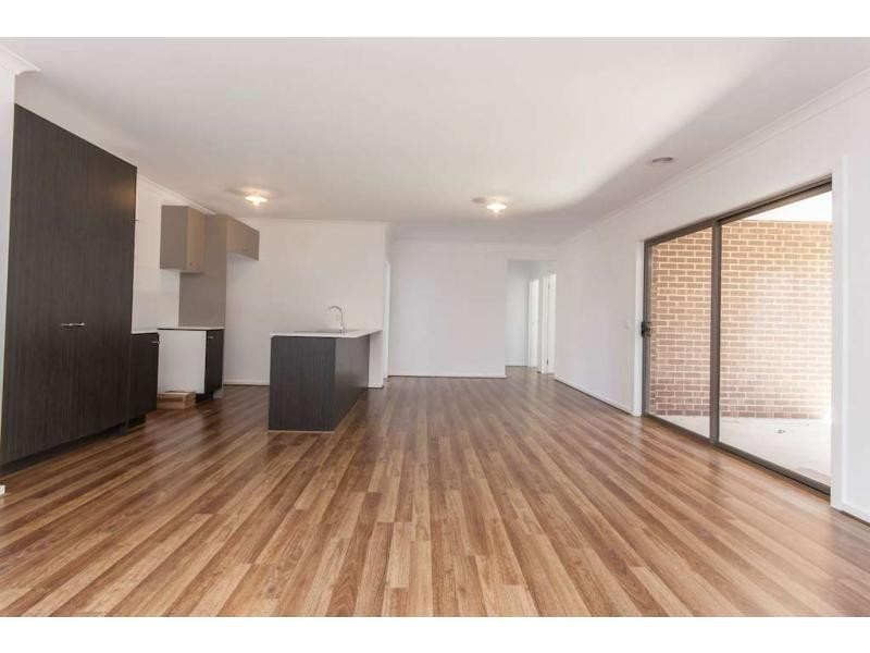 97 Sabel Drive, Cranbourne North VIC 3977