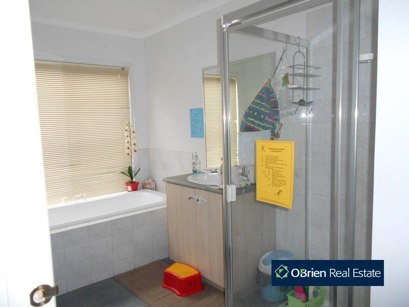 5 Domain Drive, Berwick VIC 3806