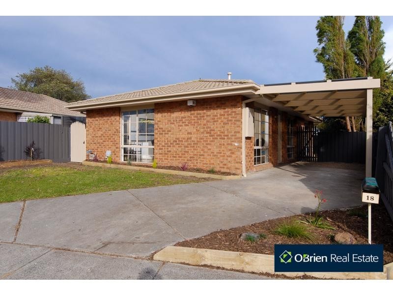 18 Marnie Drive, Cranbourne West VIC 3977