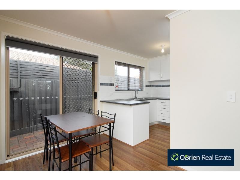 18 Marnie Drive, Cranbourne West VIC 3977