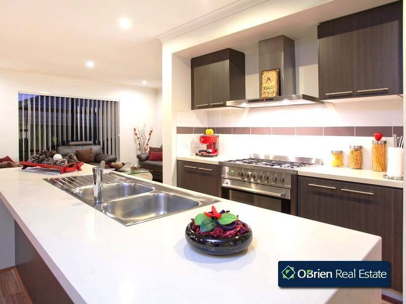 1 Flinders Park Drive, Arena, Officer VIC 3809