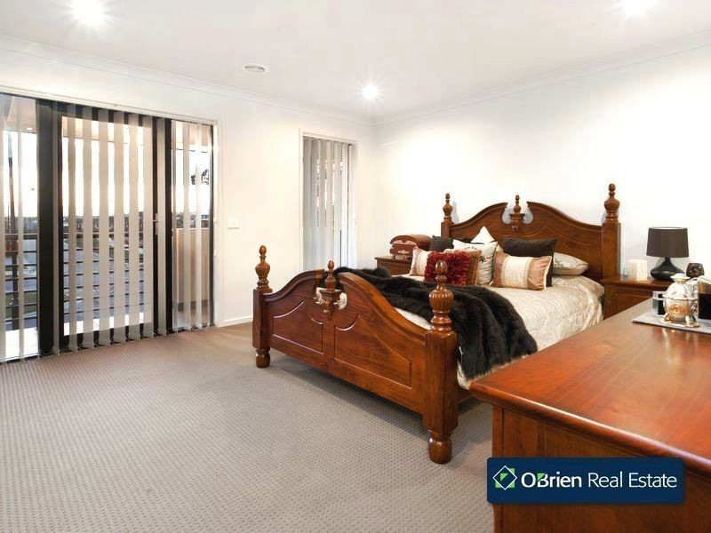 1 Flinders Park Drive, Arena, Officer VIC 3809