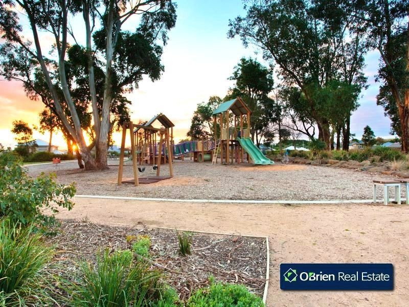 1 Flinders Park Drive, Arena, Officer VIC 3809