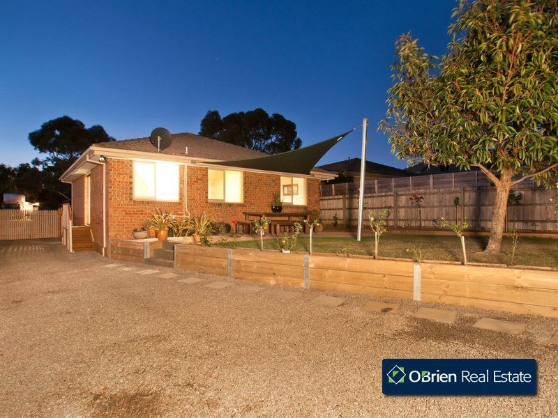 8 Jarman Drive, Langwarrin VIC 3910
