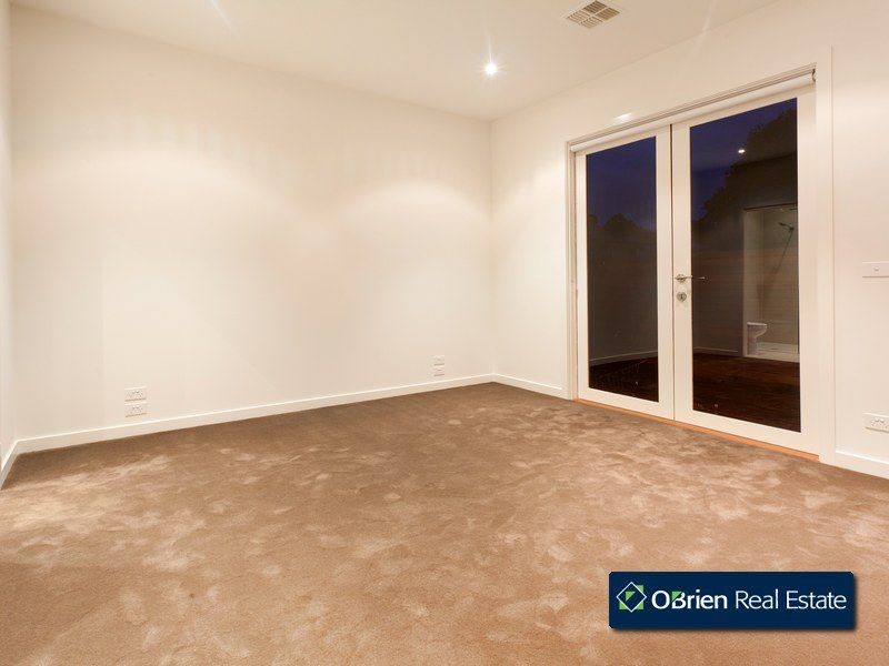 20A Hazeldene Court, Berwick VIC 3806