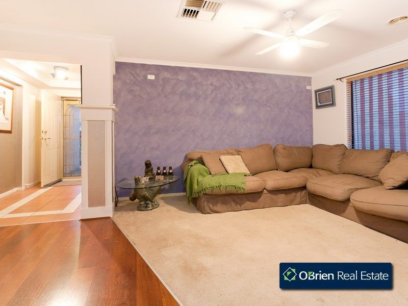 14 Hampshire Drive, Narre Warren South VIC 3805