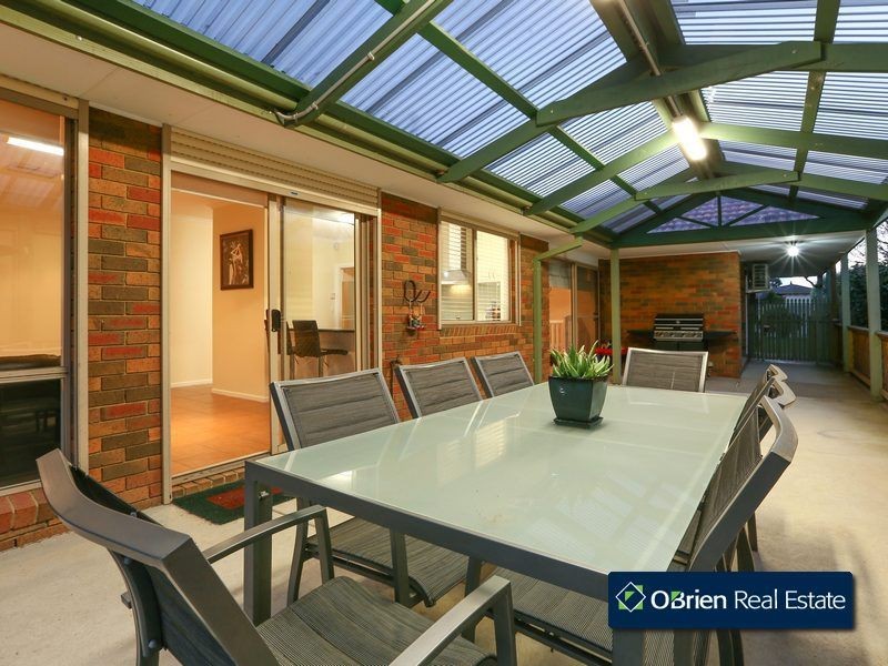 18 Royston Avenue, Berwick VIC 3806