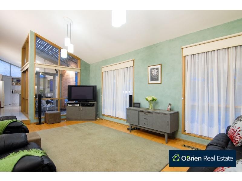 66 Murdoch Avenue, Narre Warren VIC 3805