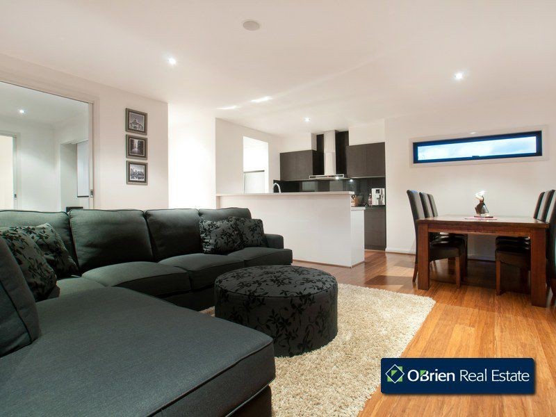 2/116 Brisbane Street, Berwick VIC 3806