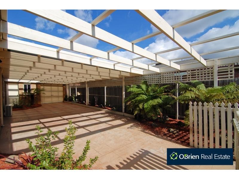 12 Highland Crescent, Narre Warren South VIC 3805