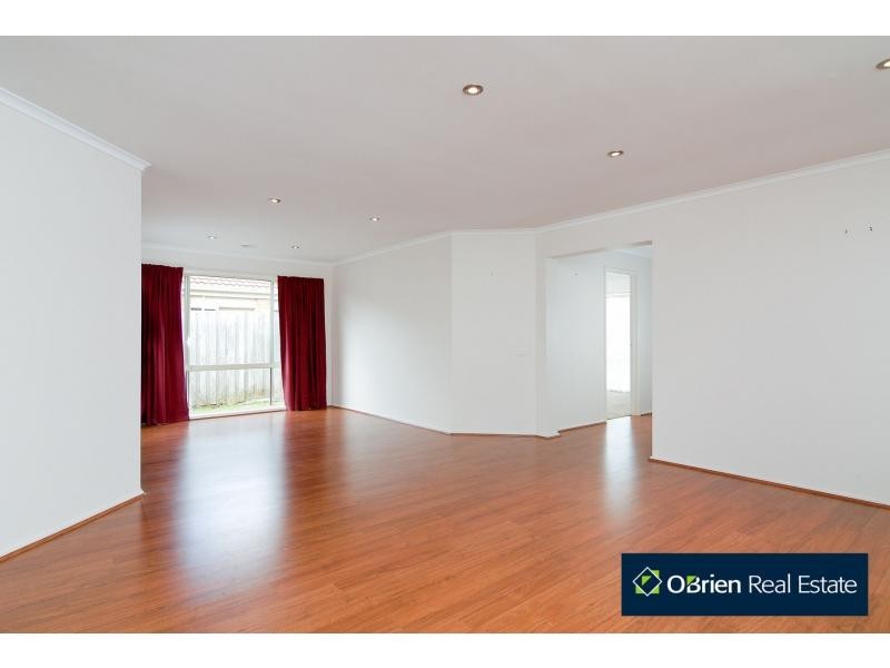 12 Highland Crescent, Narre Warren South VIC 3805