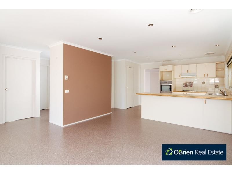 12 Highland Crescent, Narre Warren South VIC 3805