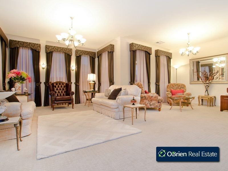 28 The Esplanade, Narre Warren South VIC 3805