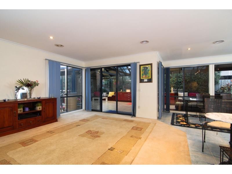 22 McCartney Drive, Narre Warren South VIC 3805