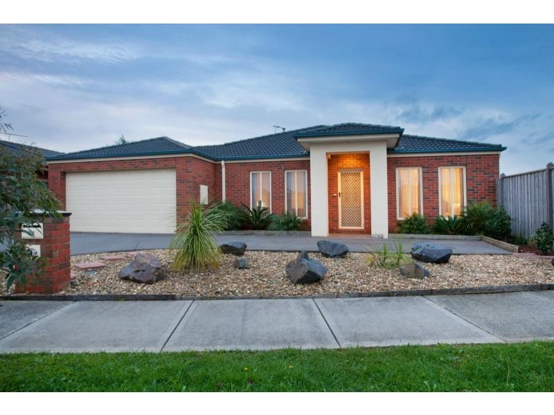 13 Vaucluse Street, Berwick VIC 3806