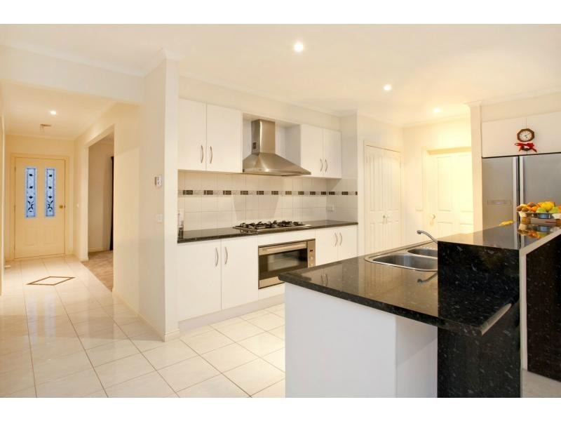 13 Vaucluse Street, Berwick VIC 3806