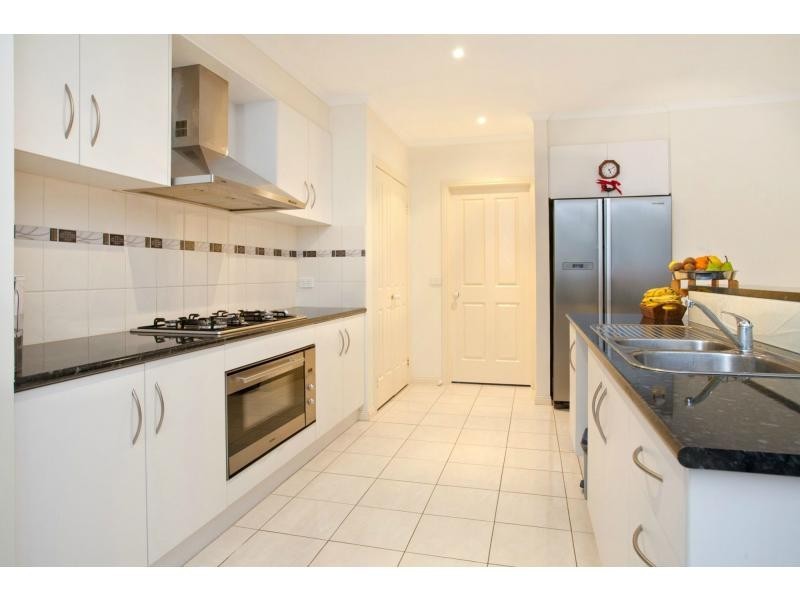 13 Vaucluse Street, Berwick VIC 3806