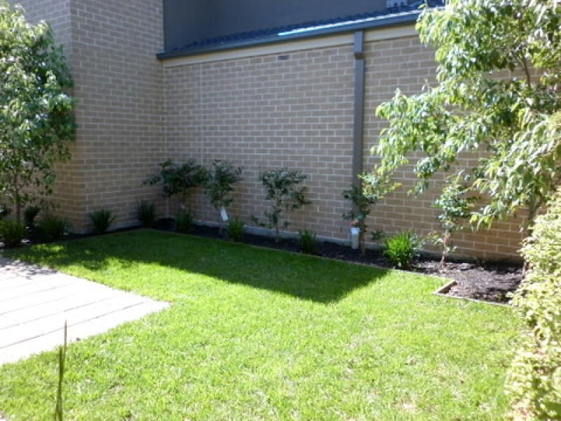 4/55-57 Strathaven Drive, Berwick VIC 3806