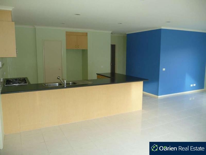 21 Montpelier Drive, Berwick VIC 3806