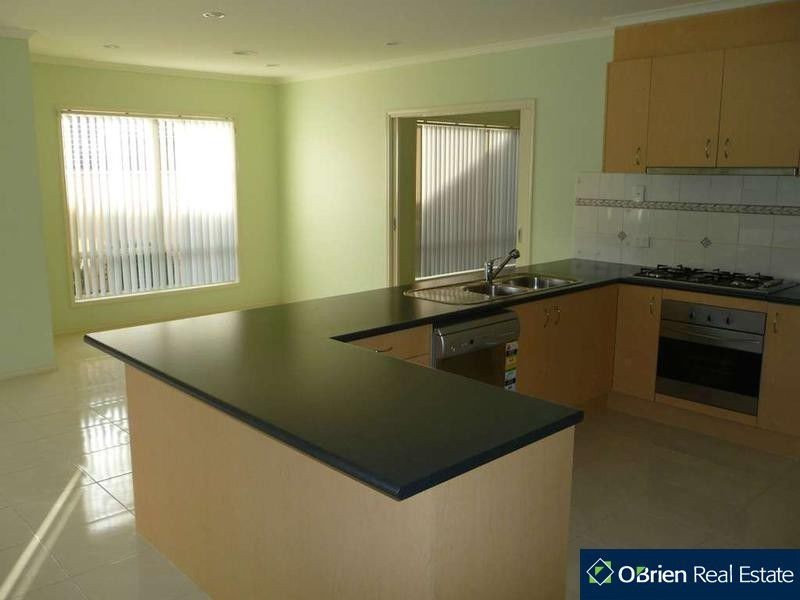 21 Montpelier Drive, Berwick VIC 3806