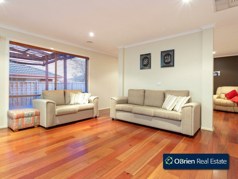 19 Napier Way, Narre Warren South VIC 3805