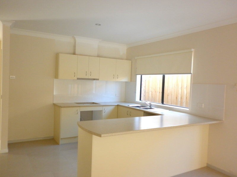 5 Elfin Way, Pakenham VIC 3810