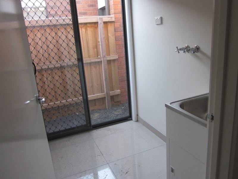 5 Elfin Way, Pakenham VIC 3810