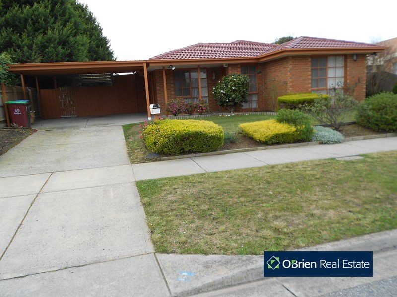 2 Cottswold Avenue, Narre Warren VIC 3805