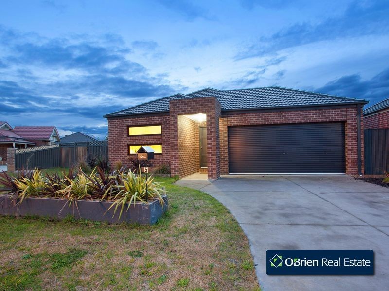 5 Howitt Place, Pakenham VIC 3810