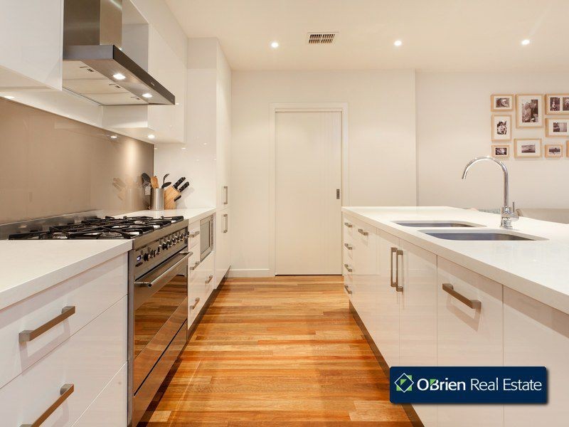 20 Hazeldene Court, Berwick VIC 3806