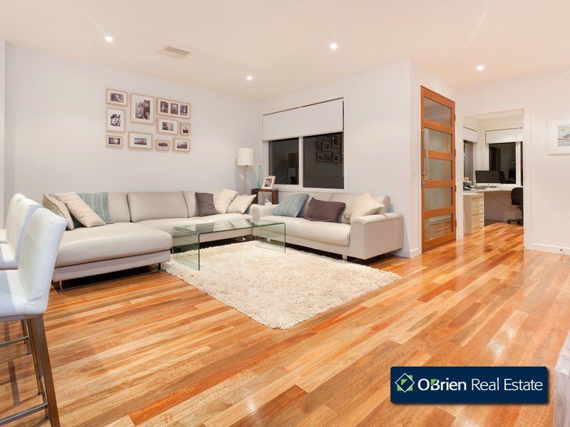 20 Hazeldene Court, Berwick VIC 3806