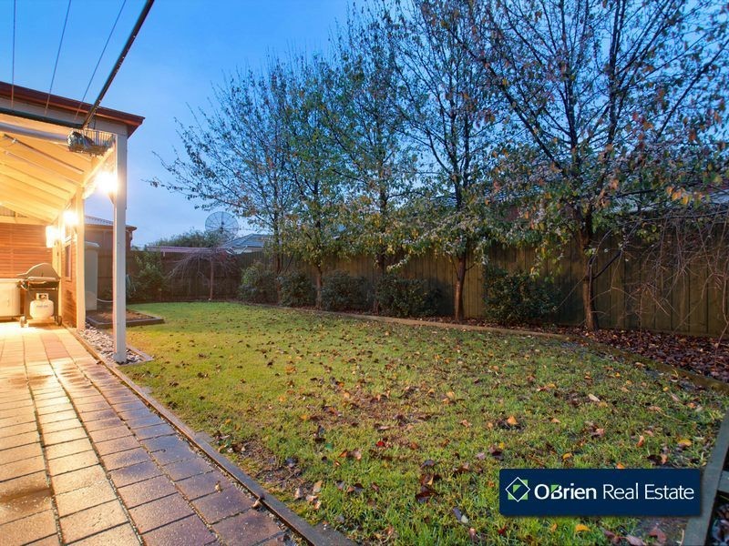 20 Pendulum Place, Berwick VIC 3806