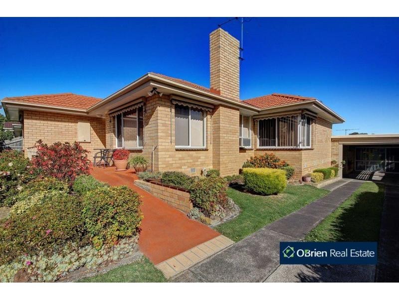 22 Evan Street, Berwick VIC 3806