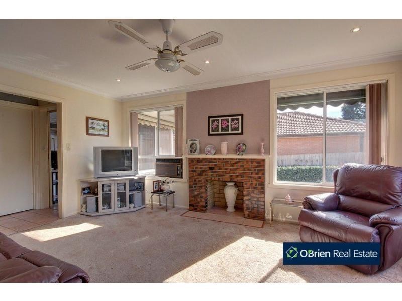 22 Evan Street, Berwick VIC 3806