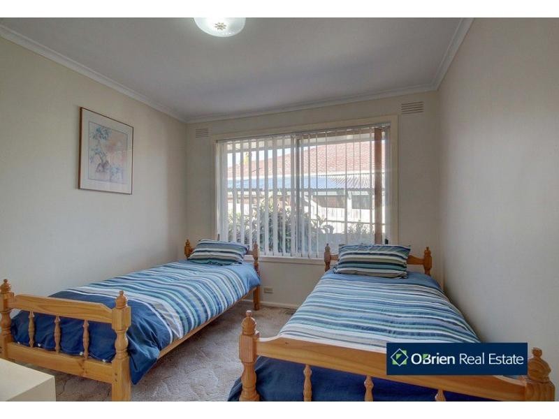 22 Evan Street, Berwick VIC 3806