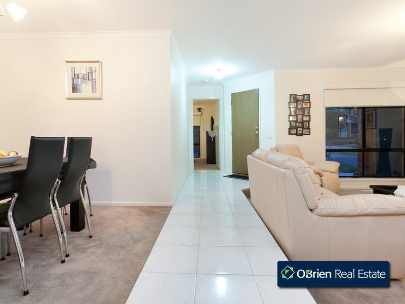 19 Coowarra Way, Berwick VIC 3806