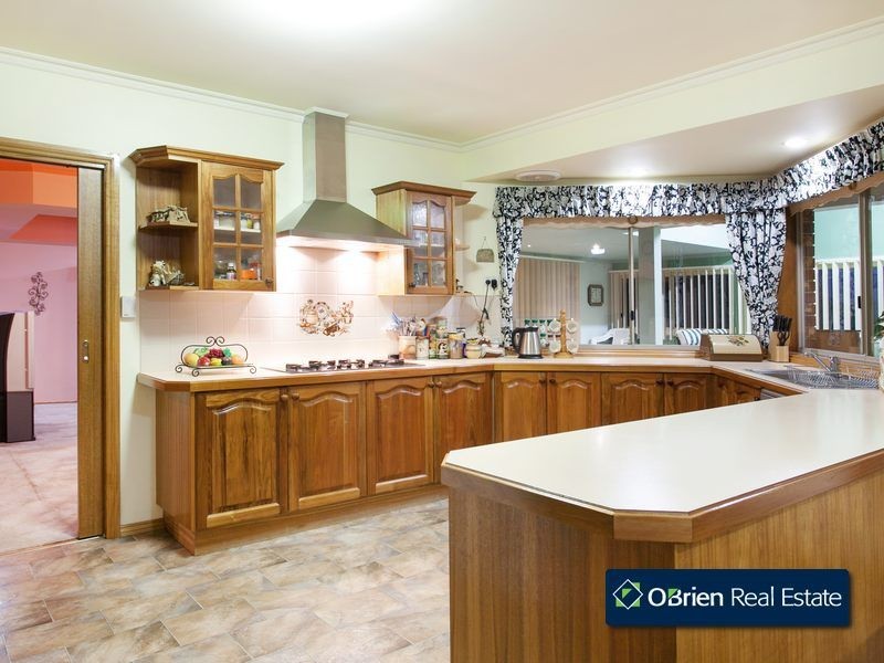 6 Lambert Court, Endeavour Hills VIC 3802