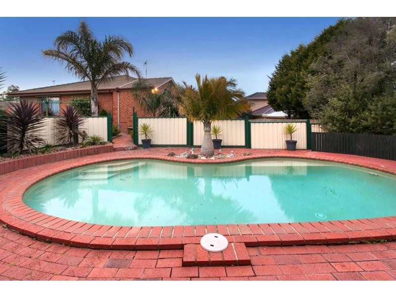 6 Lambert Court, Endeavour Hills VIC 3802